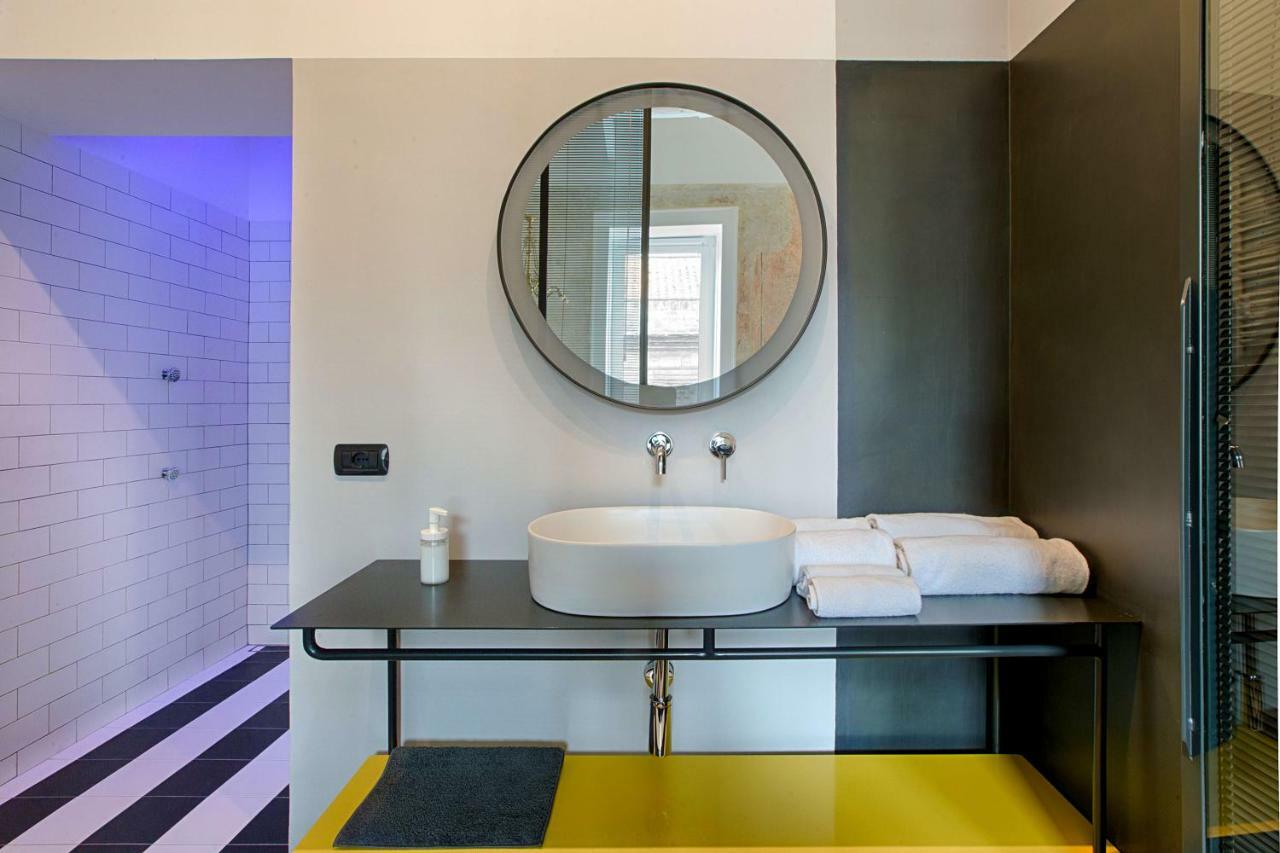 Tutt 'E Sant Luxury Rooms Nápoly Kültér fotó